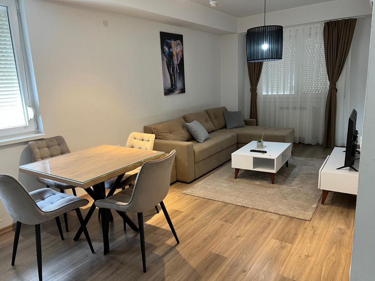 Skopje Apartments Near Central Bus Station Jk Apartments Buitenkant foto
